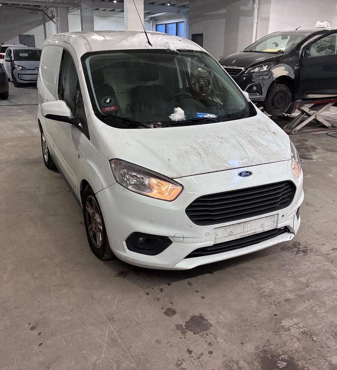 Ford Transit Courier Limited