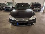 Ford Mondeo - Ford Mondeo aus 2004 mit Diesel-Antrieb