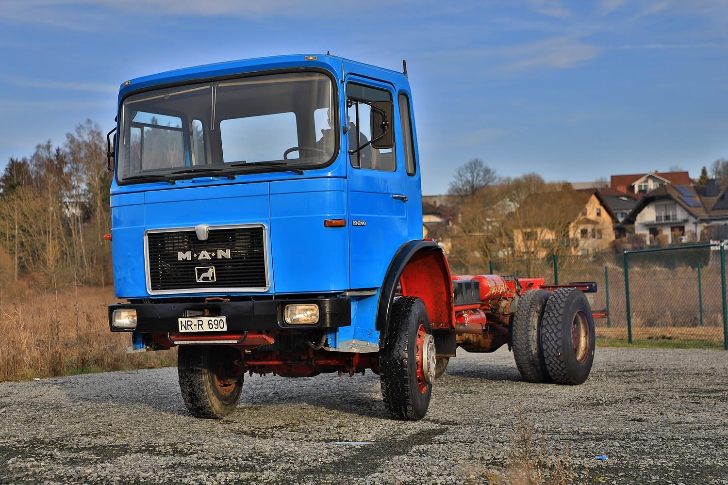 MAN 19.240 F8 Allrad 4x4 full steel Meiller