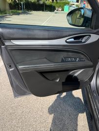 Alfa-Romeo Stelvio - 6