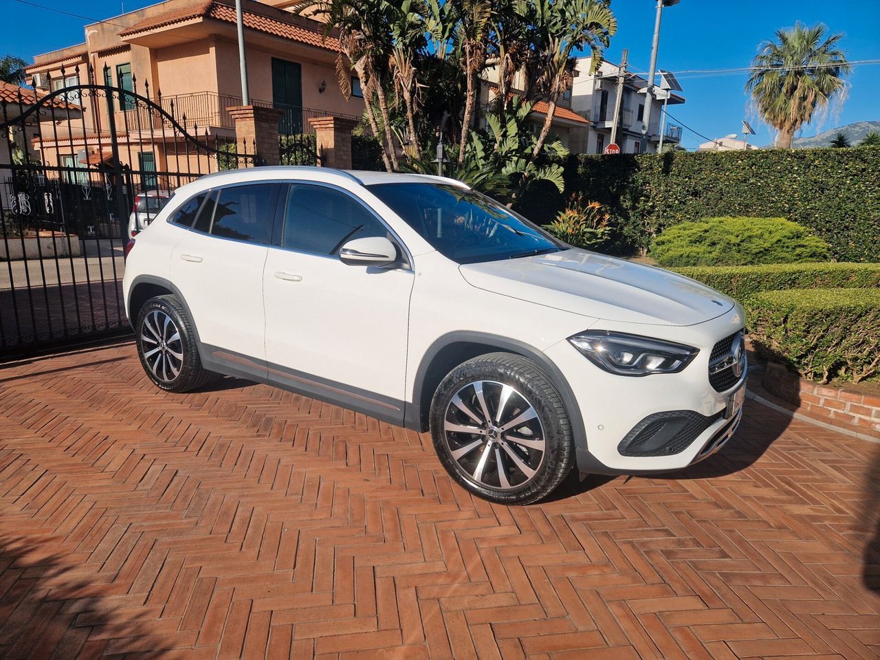 MERCEDES-BENZ Mercedes-benz GLA 200 d Automatic Sport