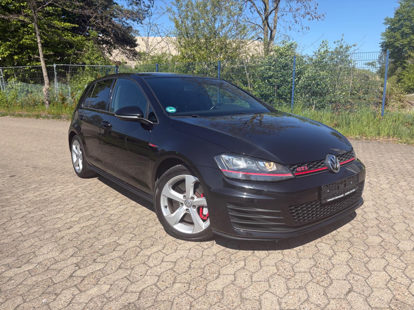 Volkswagen Golf 2.0 TSI BMT GTI Performance