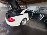Mercedes-Benz SL 500 - - weiße Mercedes-Benz SL 500