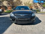 Hyundai i30 cw - Hyundai i30 aus 2010 mit Diesel-Antrieb