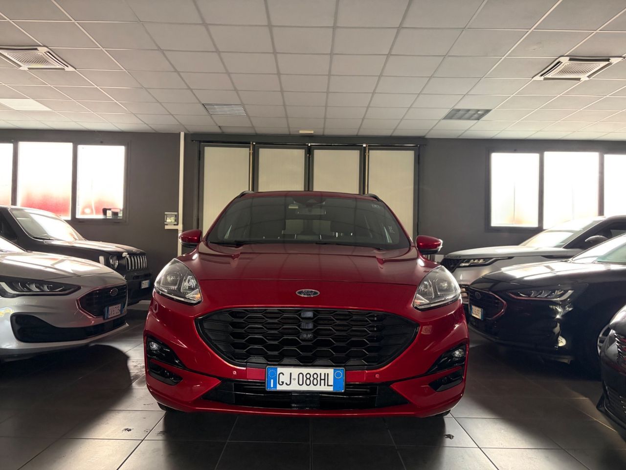 Ford Kuga 1.5 EcoBlue 120 CV aut. 2WD ST-Line imagem 2