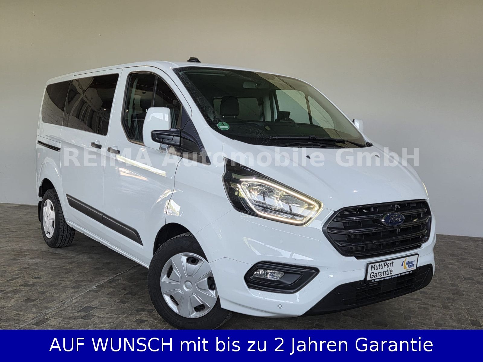 Fahrzeugabbildung Ford Transit Custom 2,0 TDi Kombi 9 Sitzer, Kamera