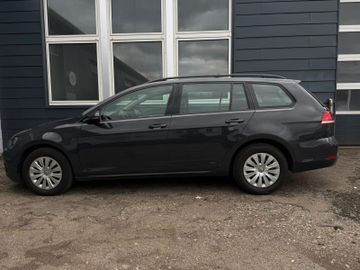 Volkswagen Golf - 5