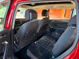 Volkswagen Tiguan Allspace 2.0 TDI SCR DSG 4MOTION High... - rote Volkswagen Tiguan Allspace