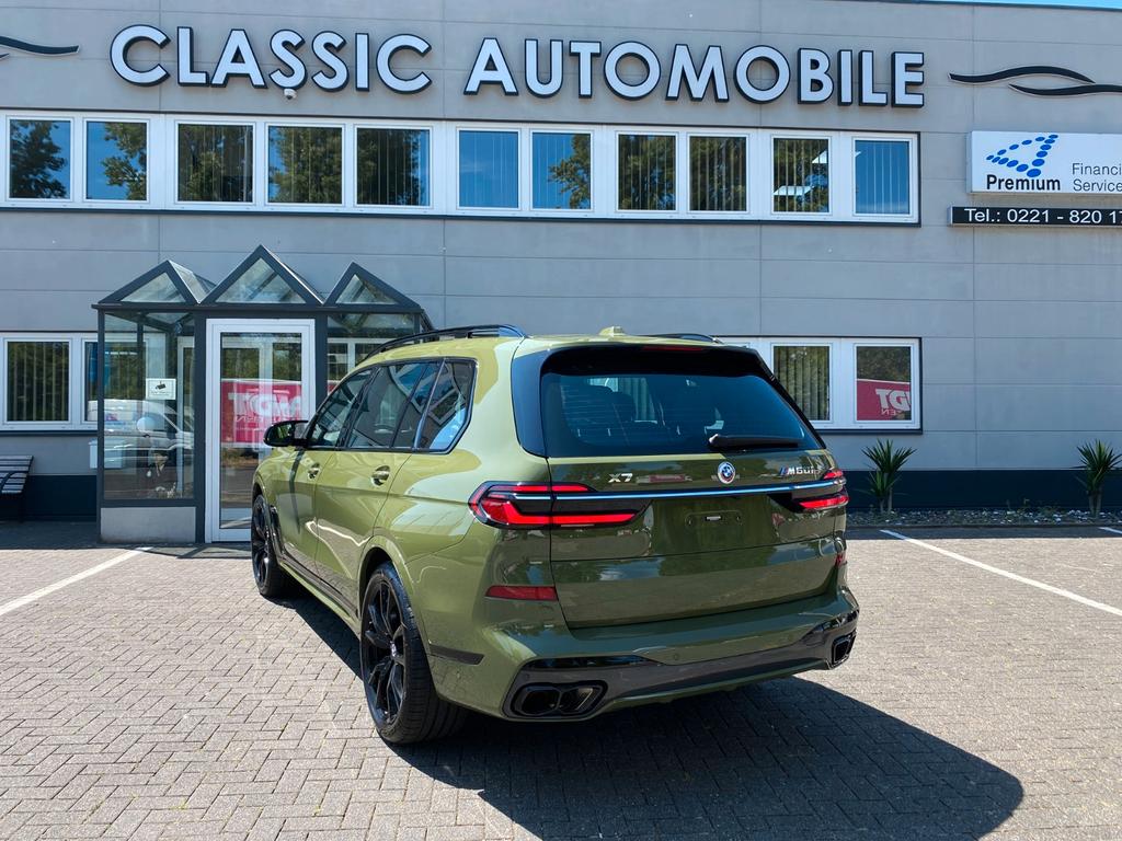 BMW X7 M60