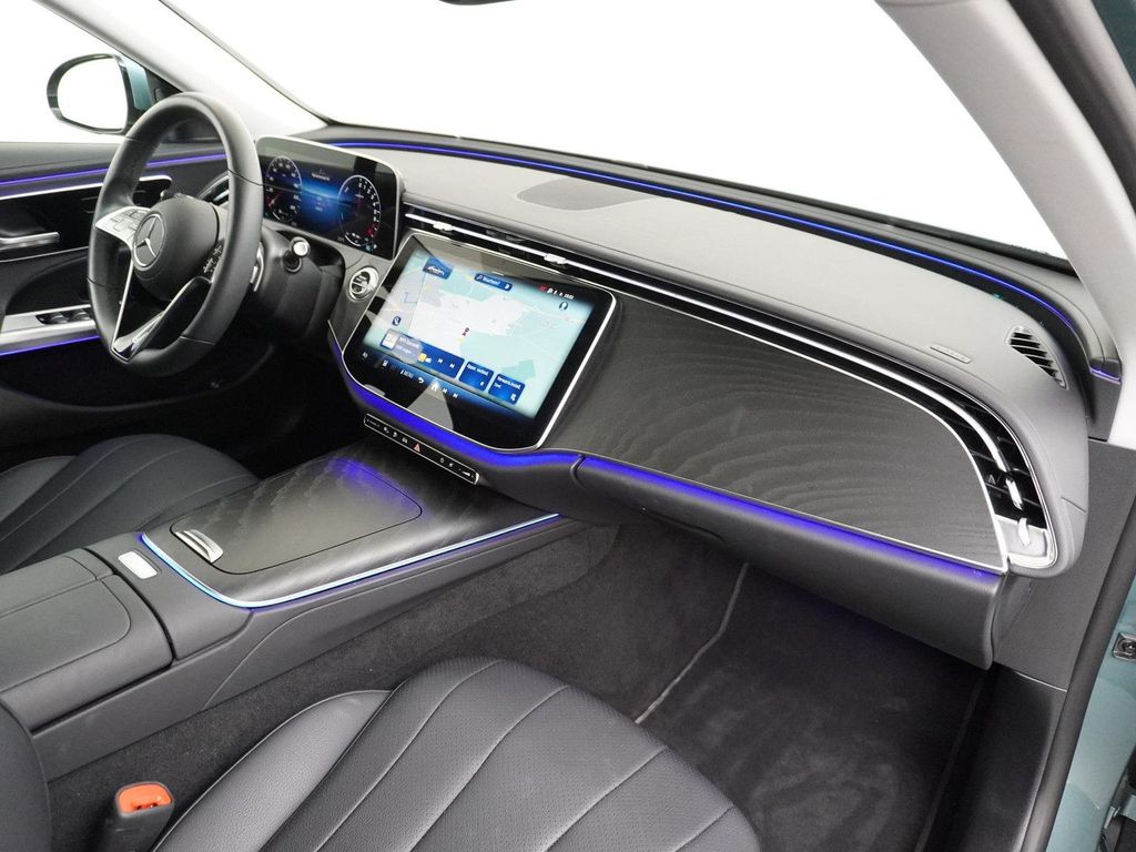 Mercedes-Benz E 300 e Luxury Line Rijassistentiepakket, Wegkla