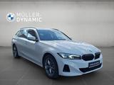 BMW 320d xDrive Touring DAB LED ACC + Stop&Go Shz - mit Diesel-Antrieb: Leichtmetallfelgen, Kombi, mit Klimaautomatik