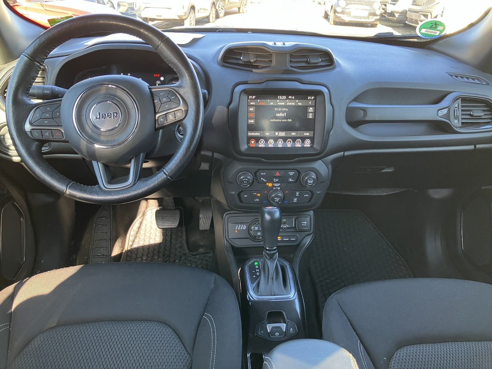 Jeep Renegade - Bild 19
