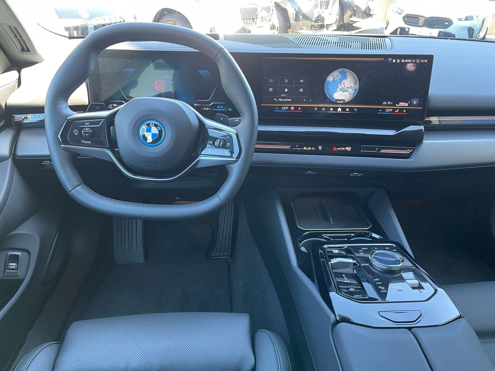 BMW 530e xDrive Touring Autobahnass. 360° H&K HUD foto 3