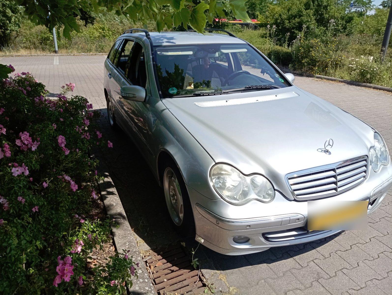 Mercedes-Benz C220 2006 — photo 5