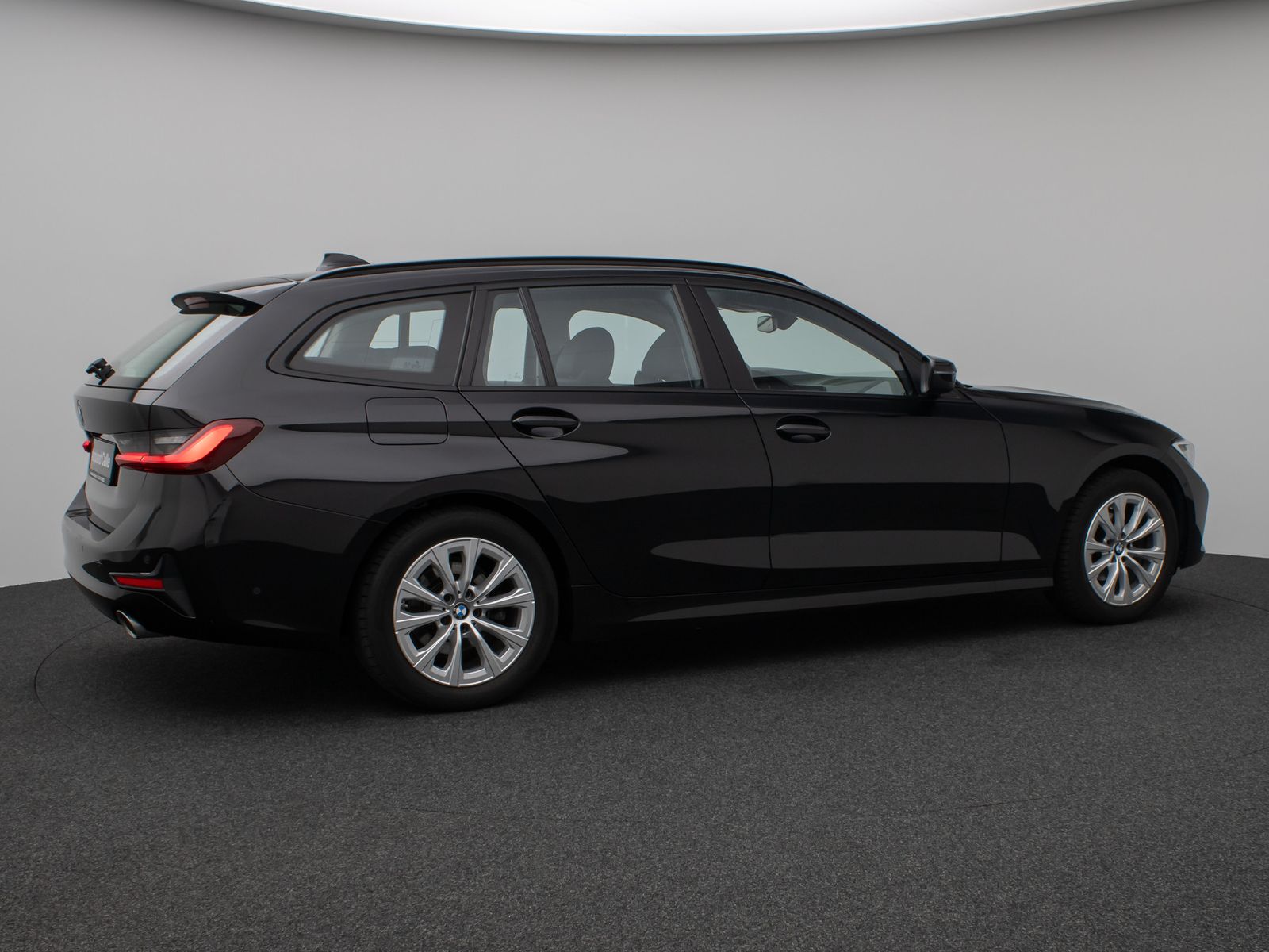 Fahrzeugabbildung BMW 318i GeschwindigReg DAB Alarm Kamera Sportsitz