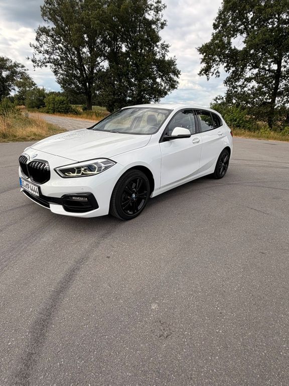 Image of BMW 118