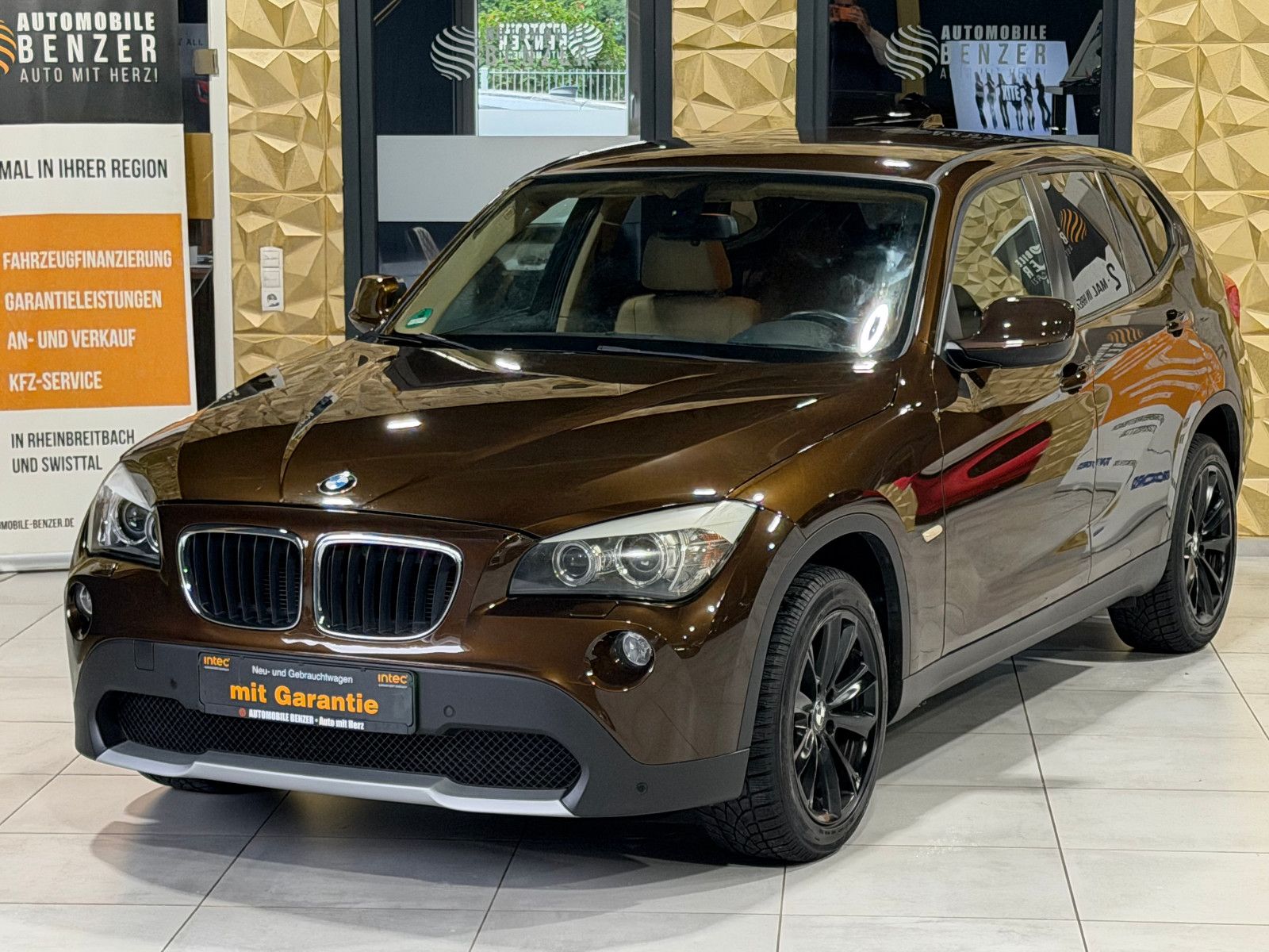 Fahrzeugabbildung BMW X1 20 i sDrive/NAVI/LEDER/XENON/KAMERA