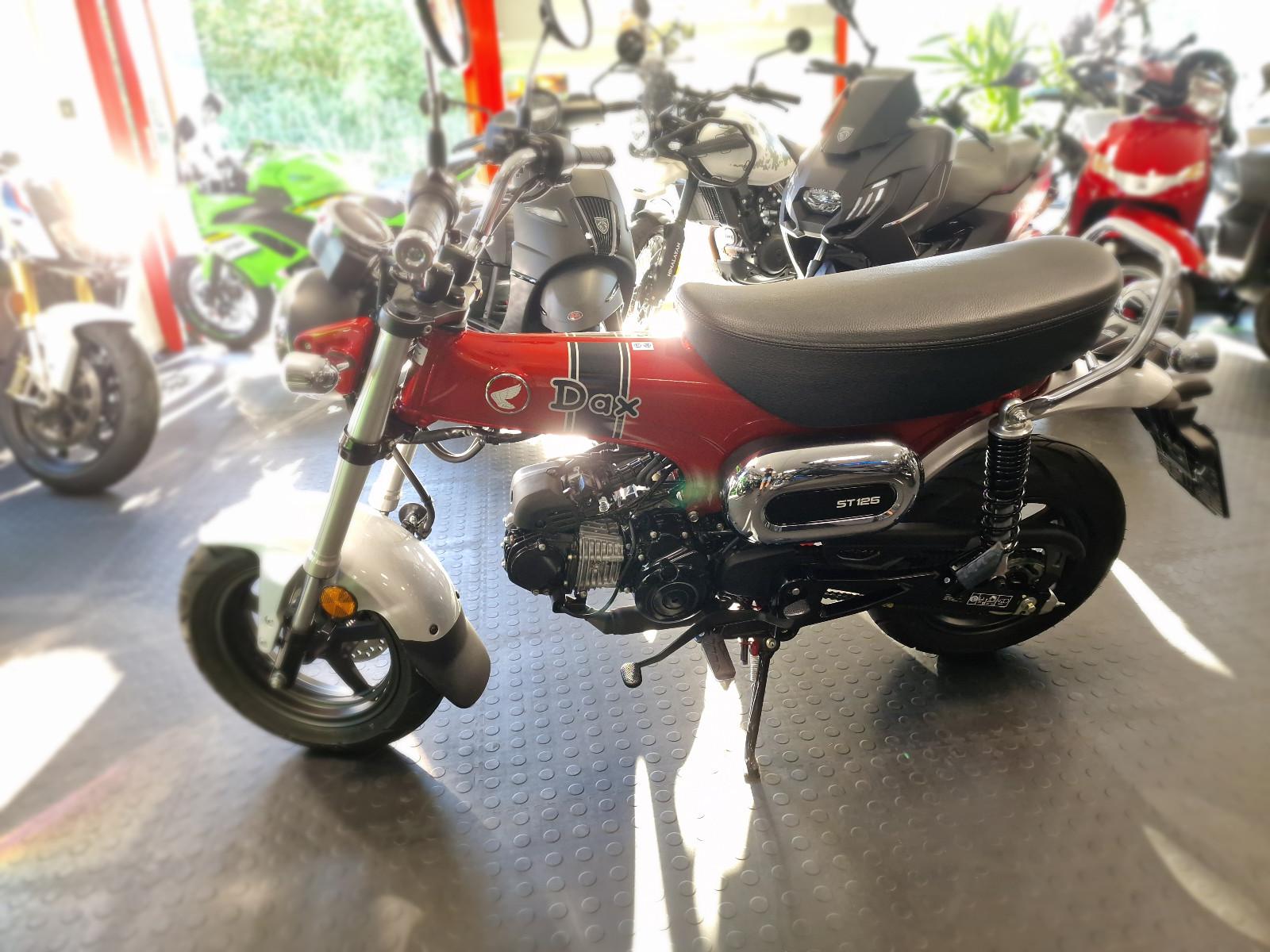 Honda Dax ST 125