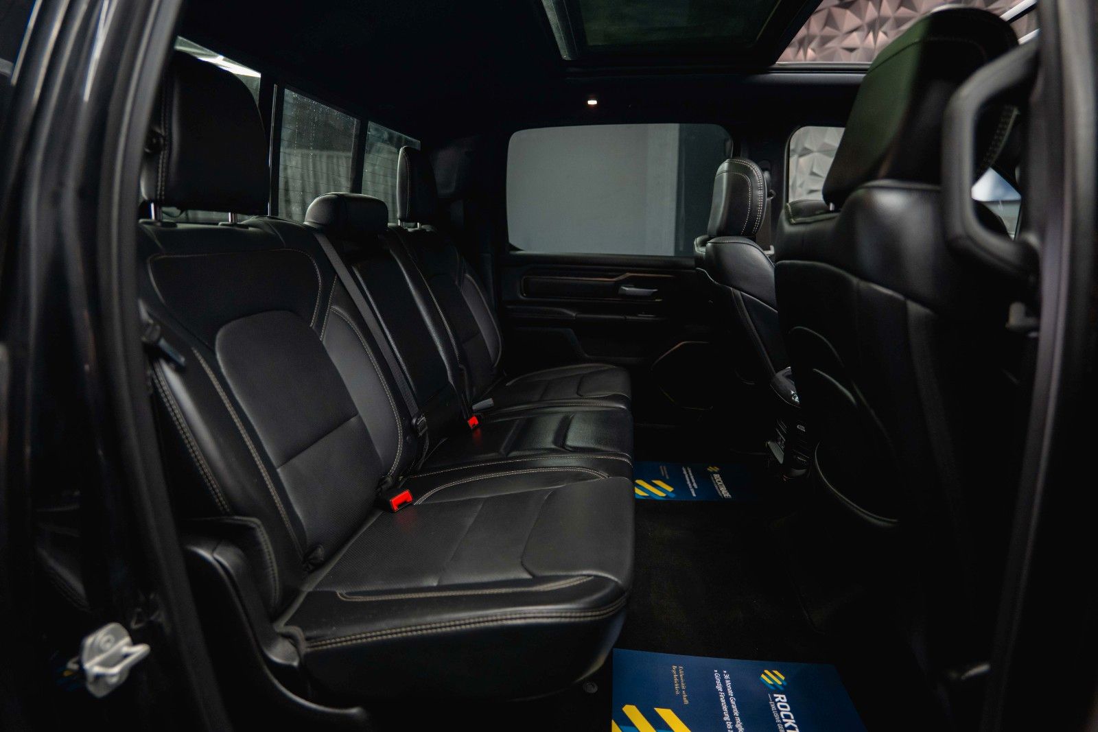 Fahrzeugabbildung Dodge RAM 5.7 V8 HEMI 4x4 REBEL LIMITED RamBox ACC 19%