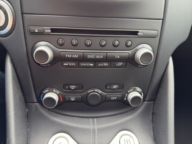 Nissan 370Z Pack Coupe °Navi°BOSE°Bi-Xenon°RFK°AAC°