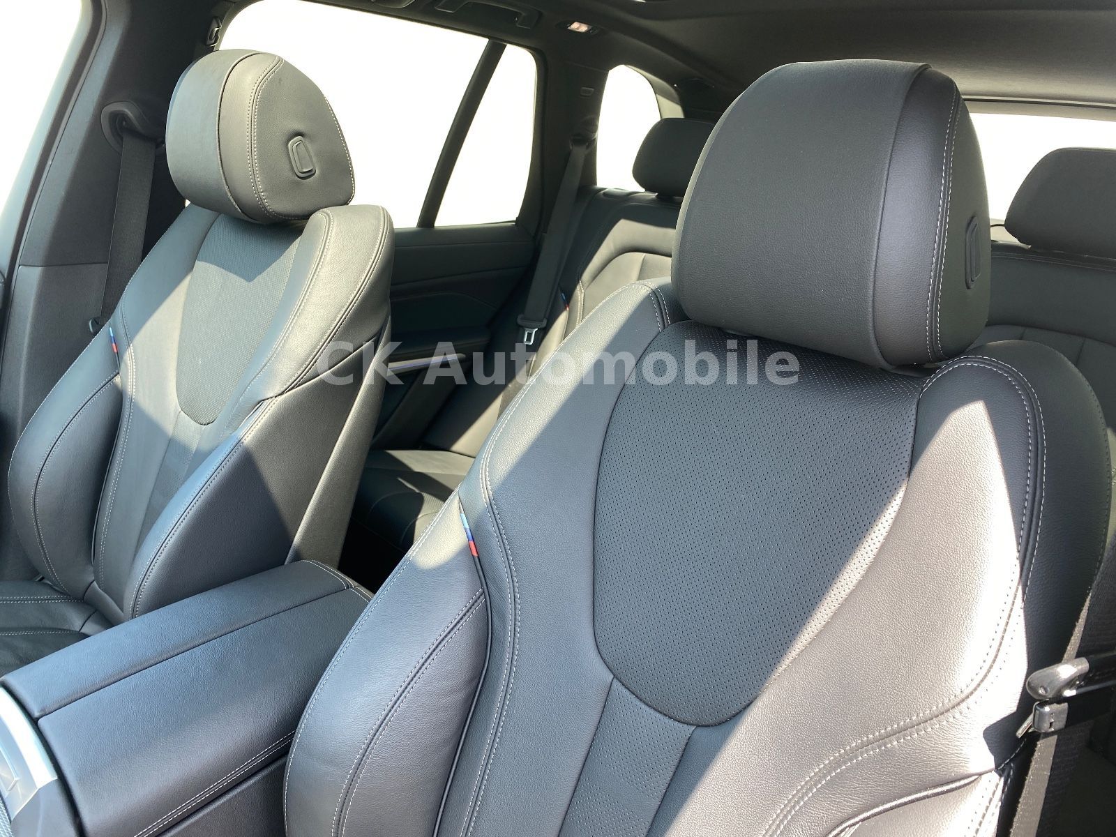 Fahrzeugabbildung BMW X5 xDrive 40d M-Sport/laser/Head-Up/Pano/ACC/AHK
