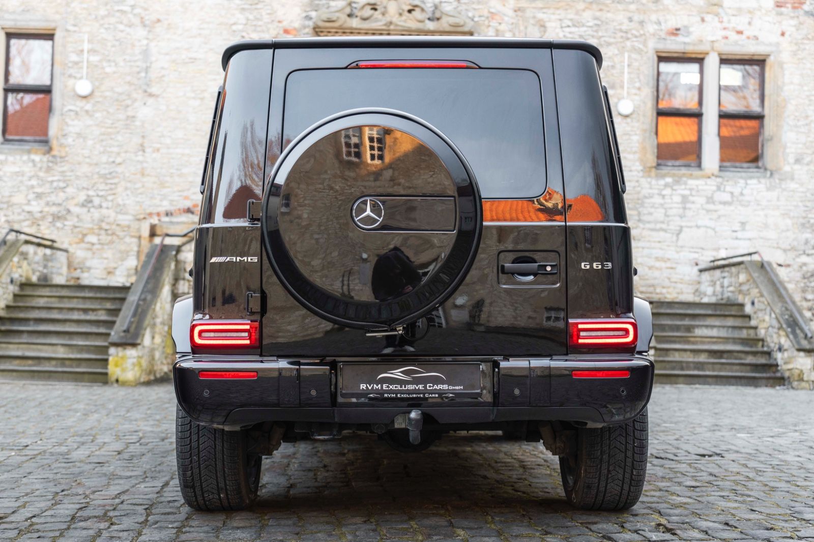 Fahrzeugabbildung Mercedes-Benz G 63 AMG ACC BURMESTER 360°  AHK CARBON