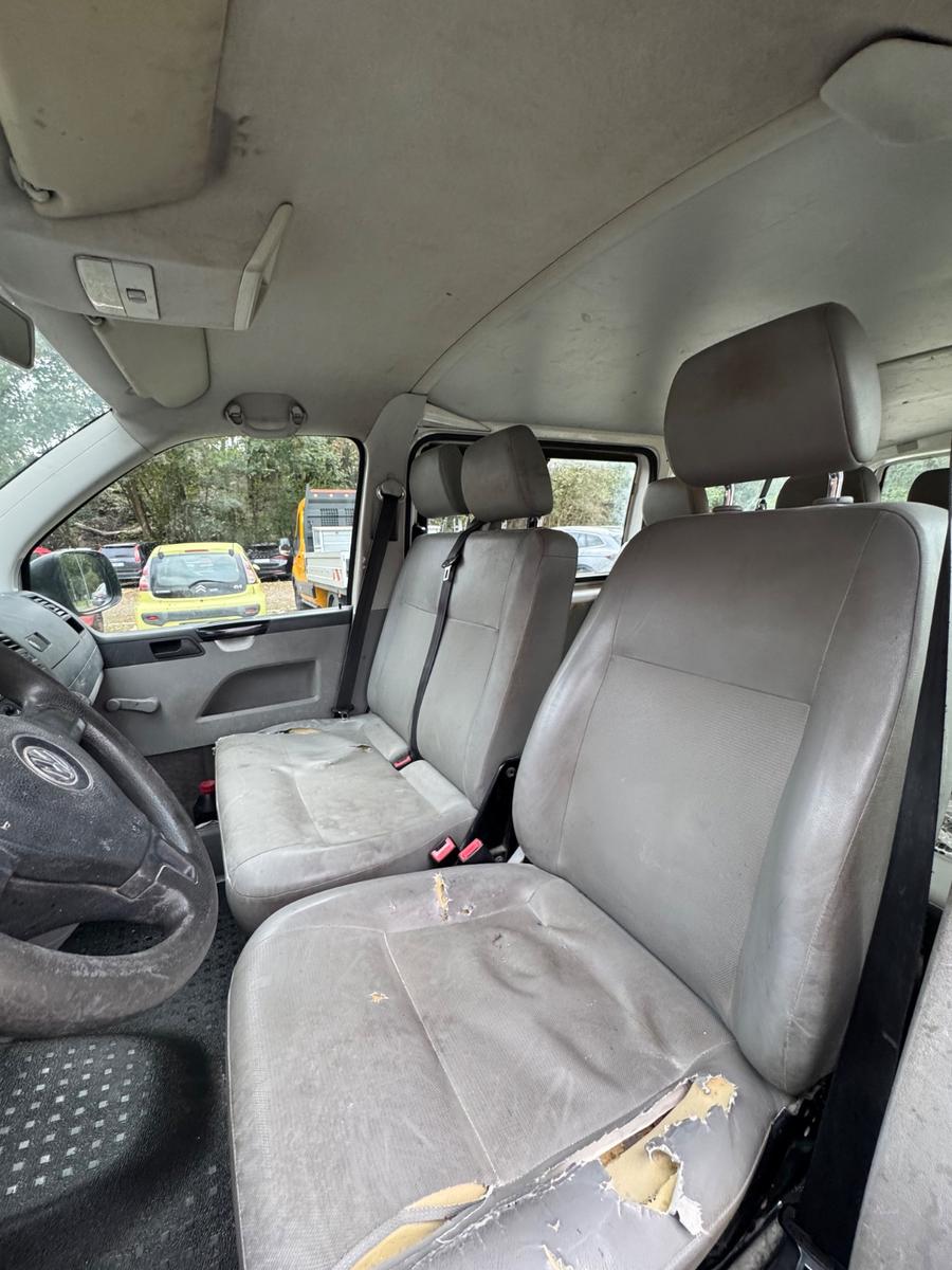 Volkswagen Transporter 2009 — photo 6