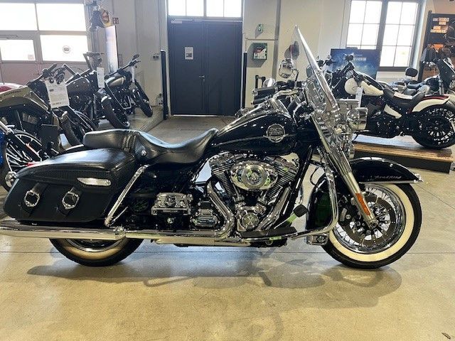 Harley-Davidson FLHRC Road King Classic