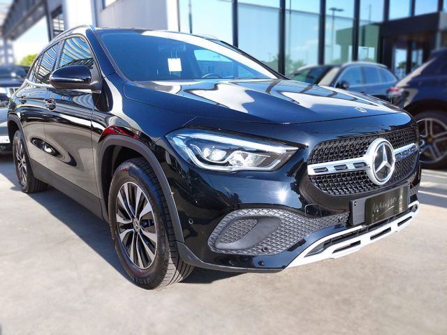 Mercedes-Benz MERCEDES-BENZ GLA 250 e Plug-in hybrid Automatic