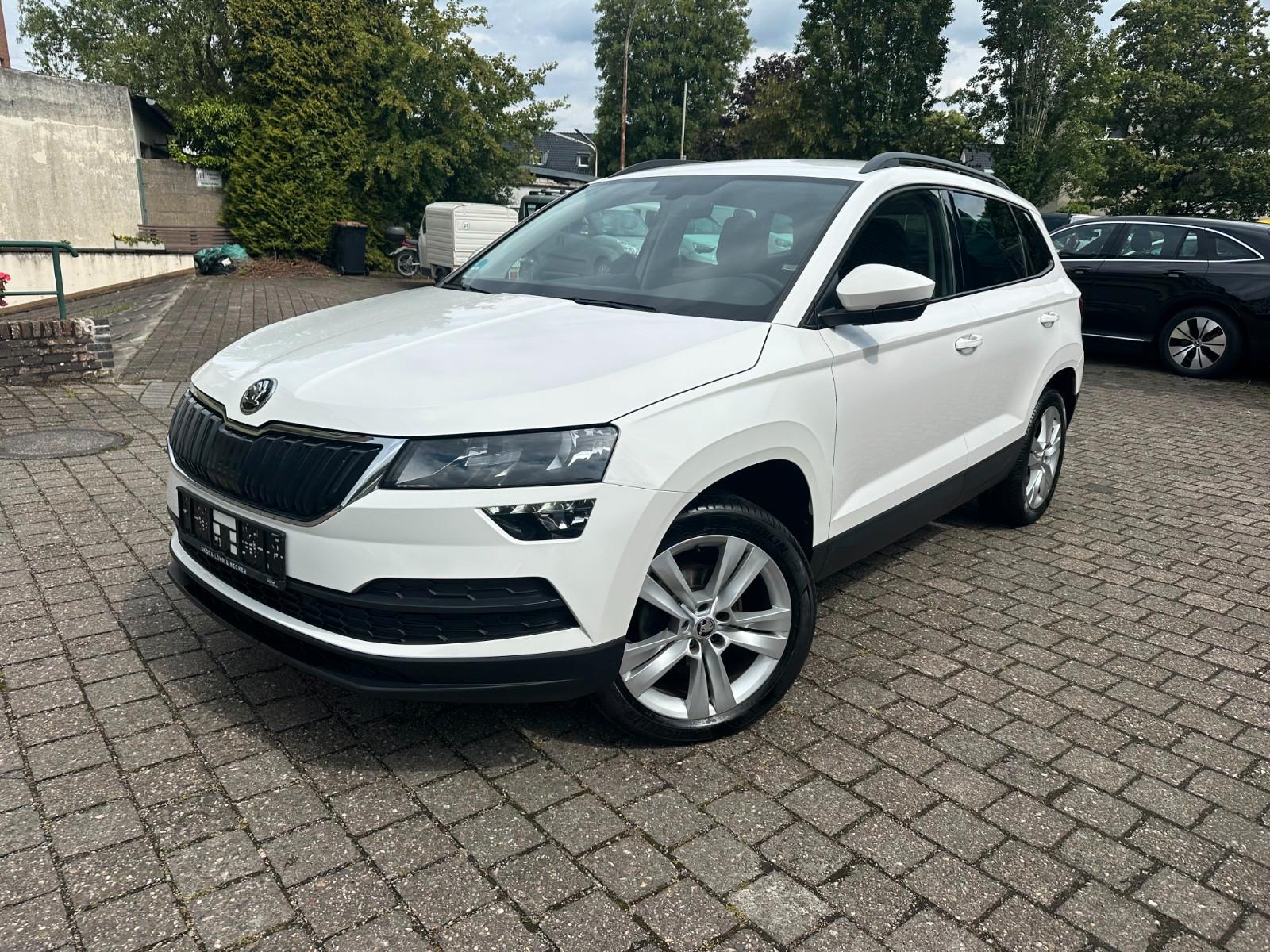 Skoda Karoq 85kW DSG STYLE * Klimaaut. * Navi *