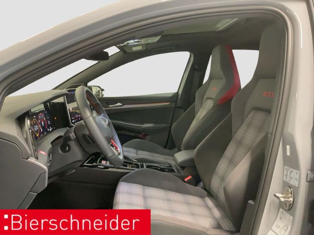 Volkswagen Golf 8 GTI 2.0 TSI DSG Black 19 AHK MATRIX PANO foto 12
