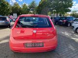Fiat Grande Punto 1.4 8V Active/Klimaanlage/ 5.türig - rote Fiat Grande Punto