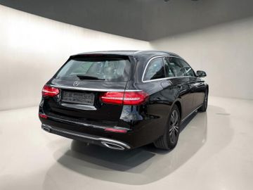 Mercedes E 220 - 4
