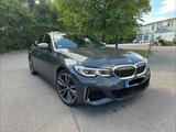 BMW M340i Touring - HUD - Laser - Pano - AHK - Stand - graue BMW M340i