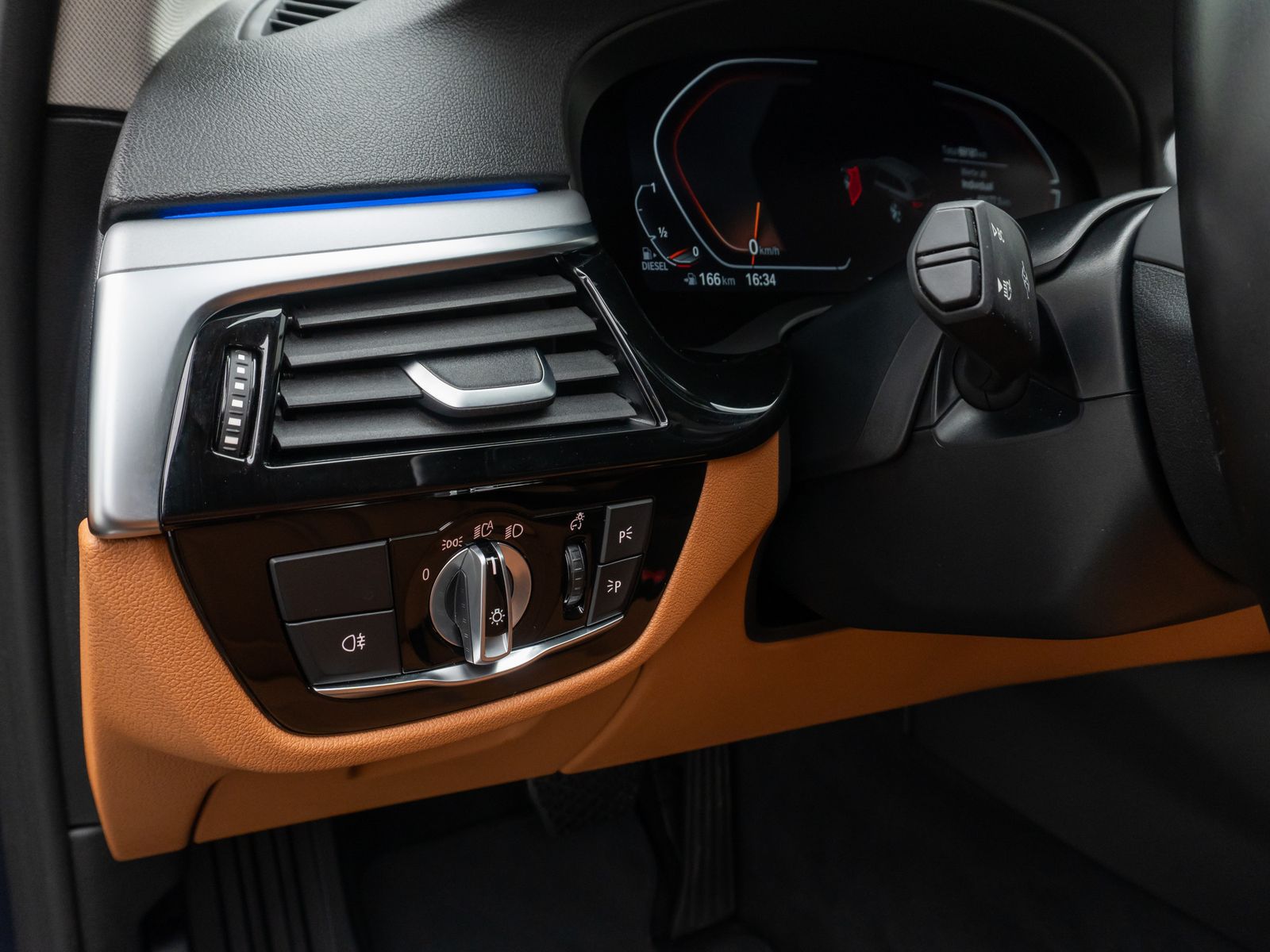 Fahrzeugabbildung BMW 520d xD DAB Kamera HUD Laser H/K Leder Komfort
