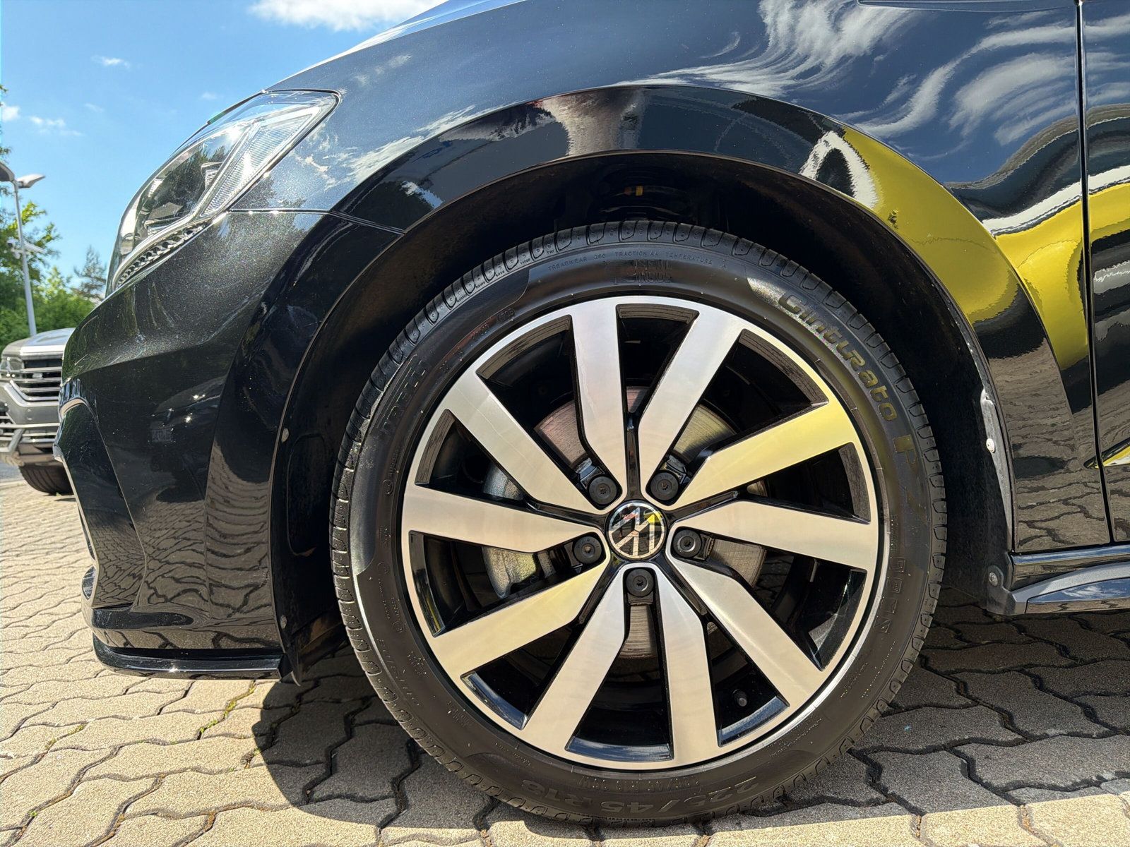 Touran R-Line TSi DSG 7S Navi LED Kamera