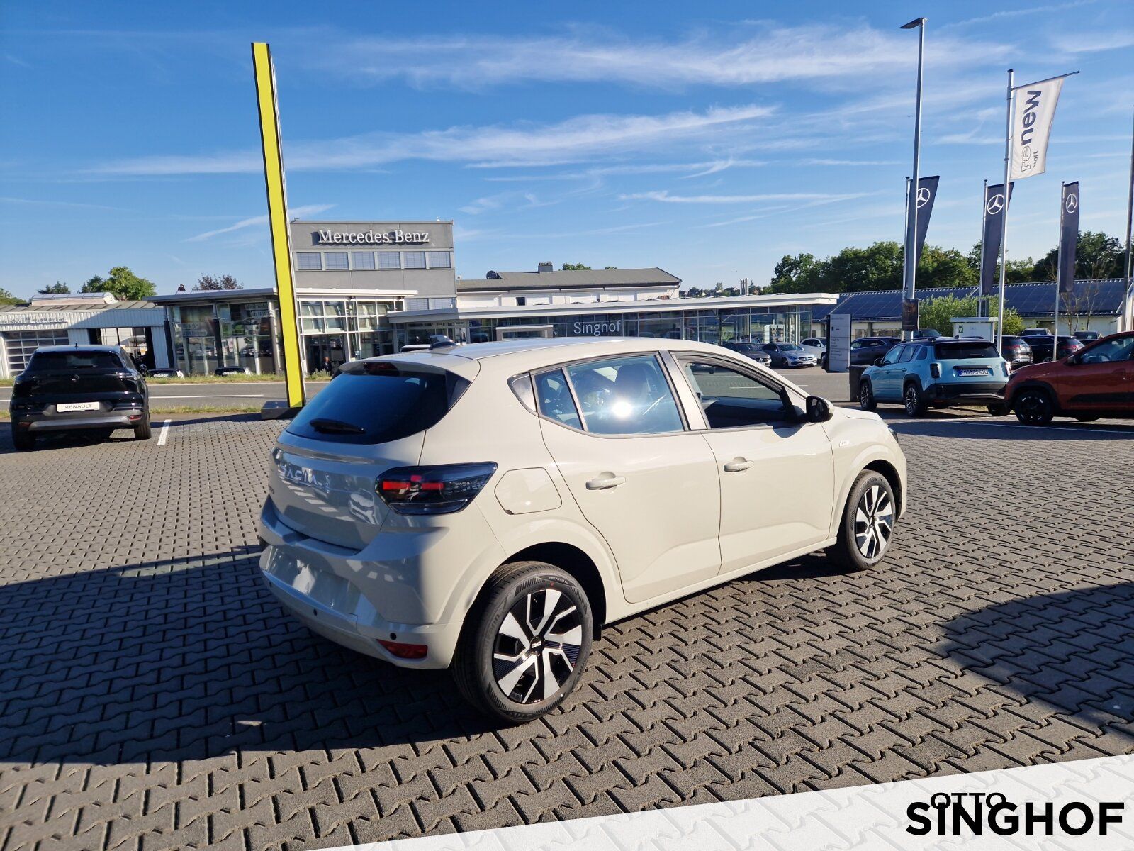 Fahrzeugabbildung Dacia Neuer Sandero Expression TCe 100