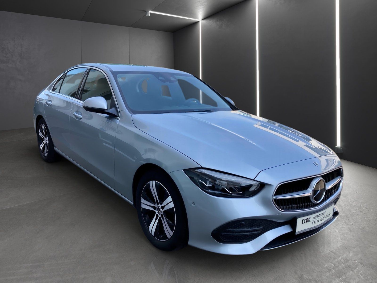 Fahrzeugabbildung Mercedes-Benz C 220 d 4M Avantgarde*Distronic*Twotwink*LED*KAM