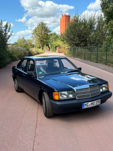 Mercedes-Benz 190