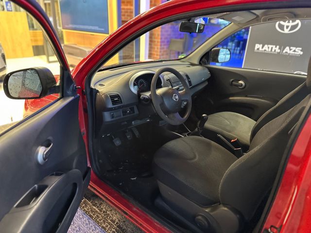 Nissan Micra Visia