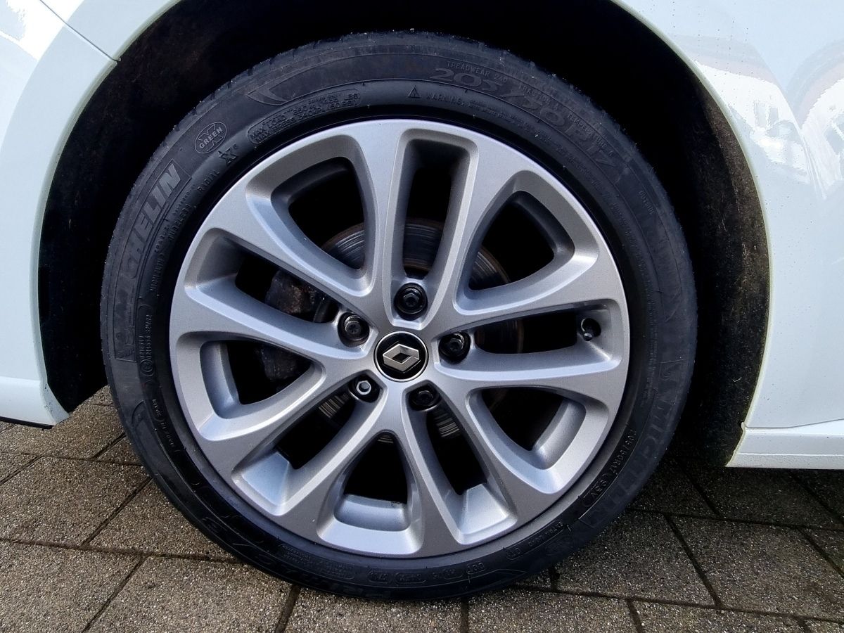 Fahrzeugabbildung Renault Megane Grandtour GT-Line TCe 140