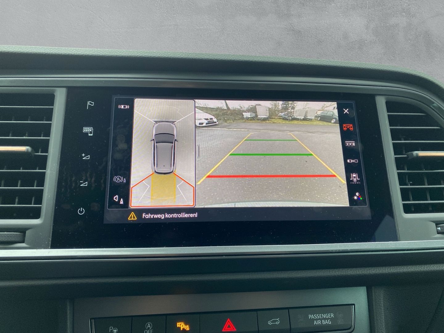 Fahrzeugabbildung CUPRA Ateca VZ 4Drive AD AHK-klappbar Navi Digitales C