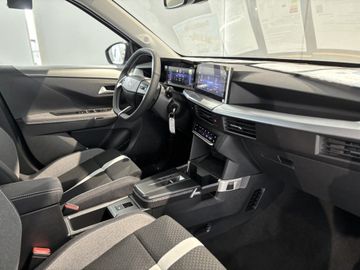 Fotografie des Opel Frontera 1.2 DI Hybrid 48V eDCT GS