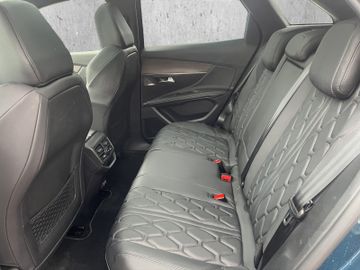Peugeot 3008 GT PT 130 Navi+SHZ+SD+360°+LED+Leder+Memory
