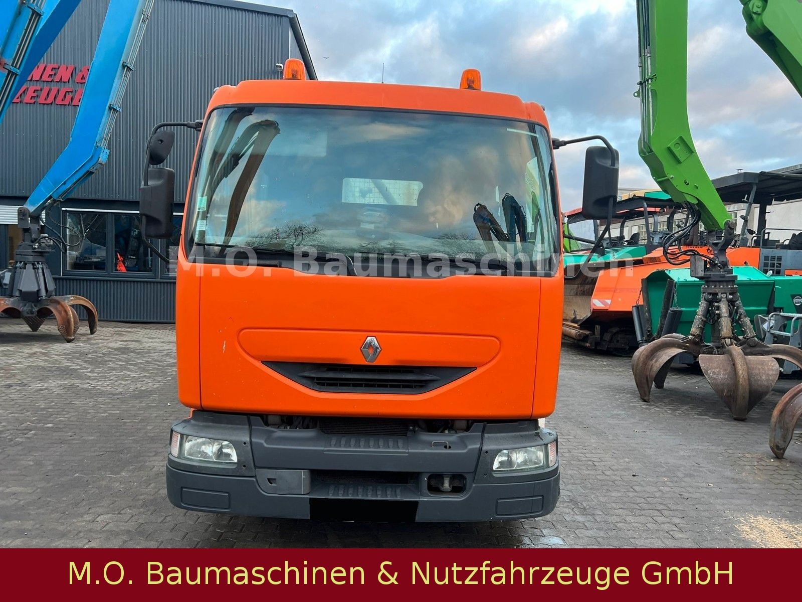 Fahrzeugabbildung Renault Midlum 180-12 / Doka / 3-seiten Kipper /