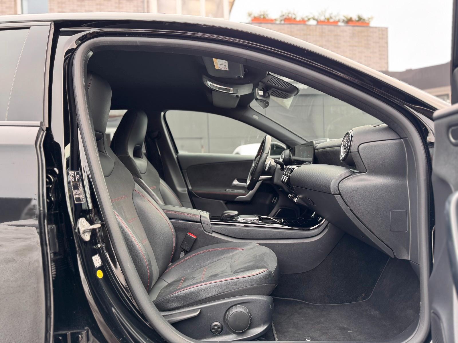 Mercedes-Benz A250e AMG /360°/MBUX/NIGHT/WIDE/CARPLAY