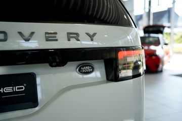 Land-Rover Discovery - 11