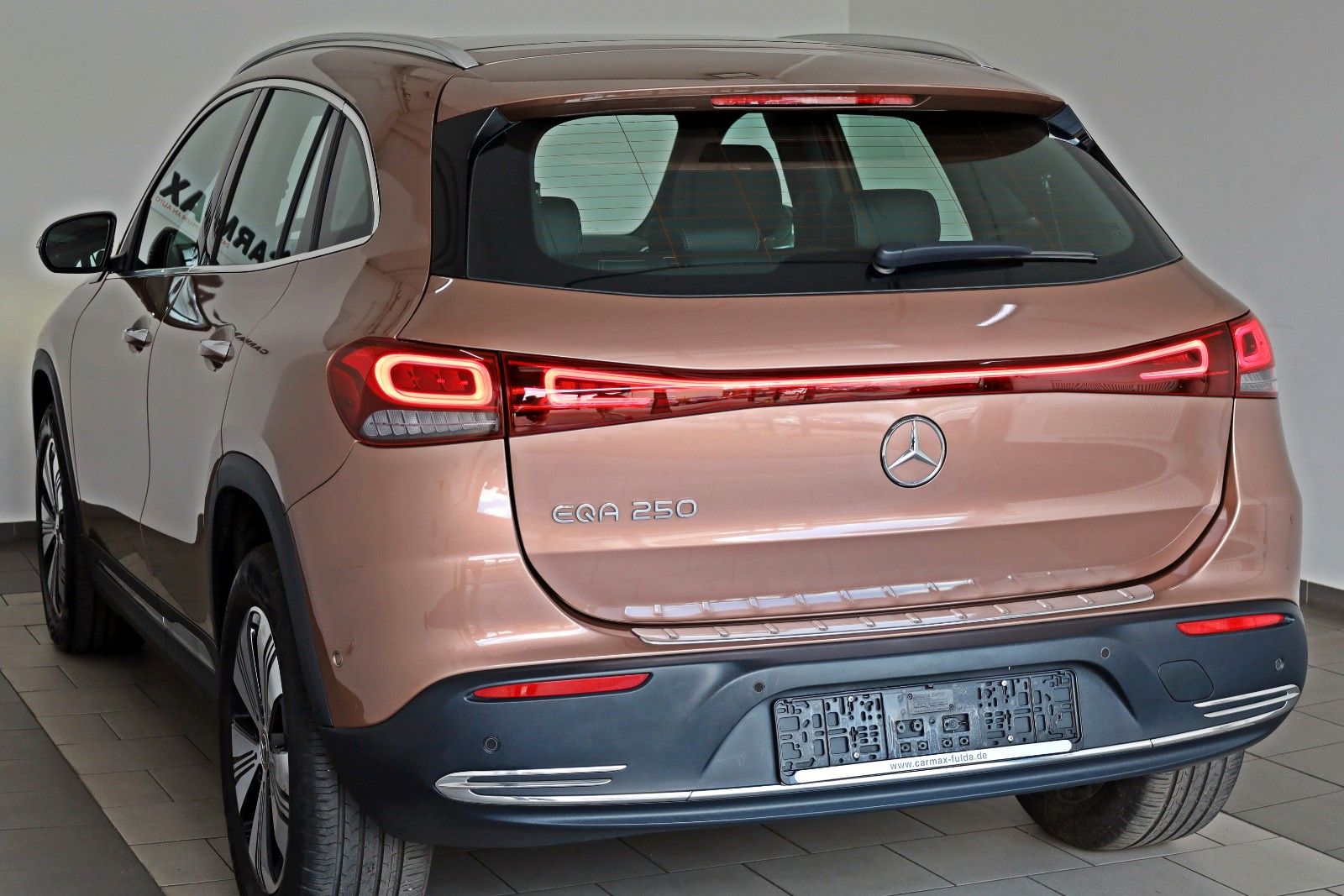 Fahrzeugabbildung Mercedes-Benz EQA 250 ,T.Leder,Navi,LED,SH,360°Kamera,Panorama