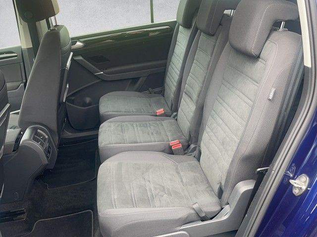 Fahrzeugabbildung Volkswagen Touran Highline 1,5 TSI *Business*Navi*