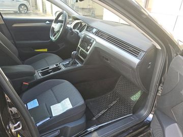 Volkswagen Passat Variant - 5